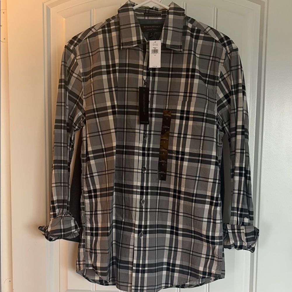 Banana Republic Black and Gray Casual Button Down Shirt